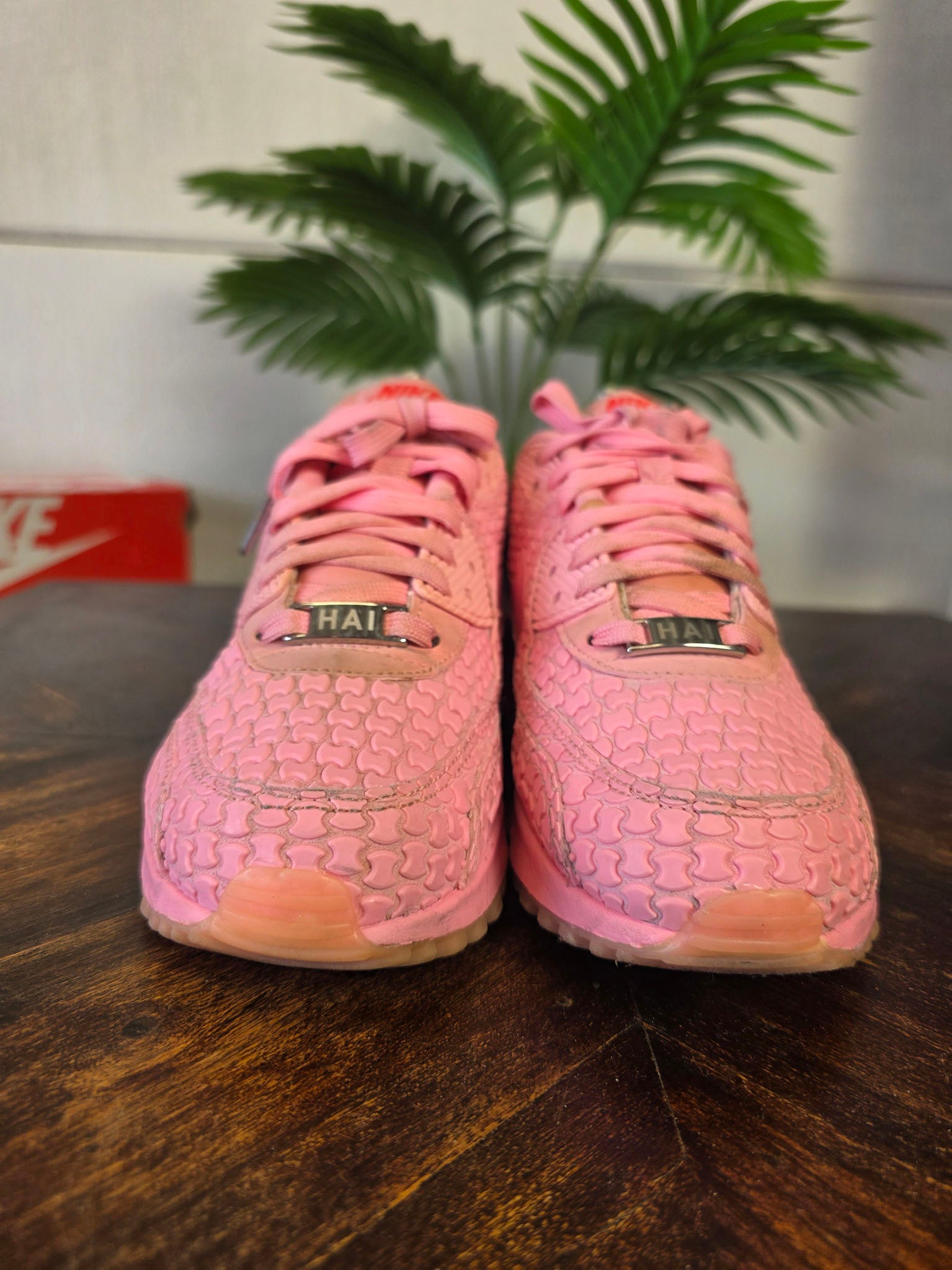Nike Air Max 90 Shangai Must Win Cake maat 37,5