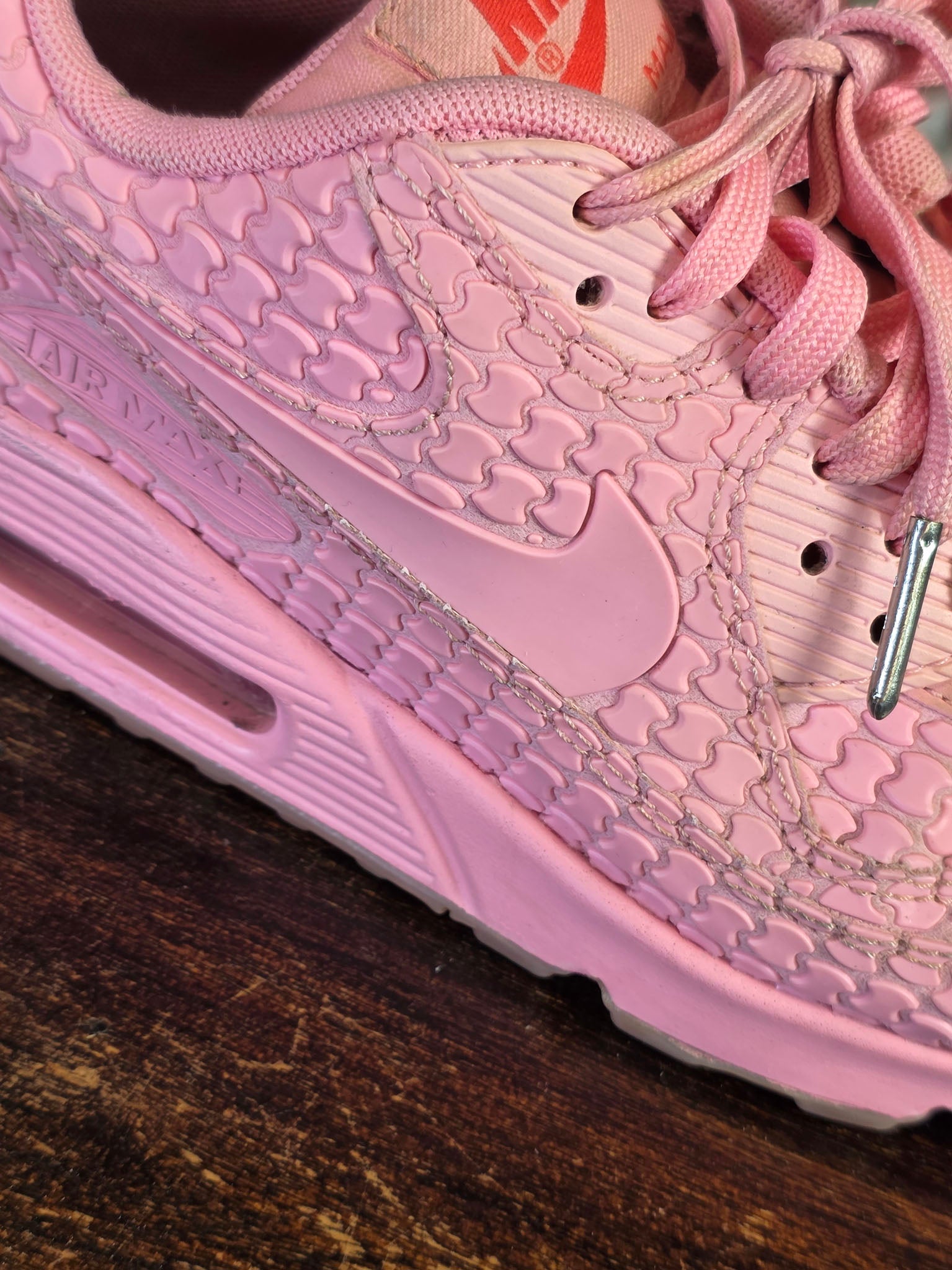 Nike Air Max 90 Shangai Must Win Cake maat 37,5