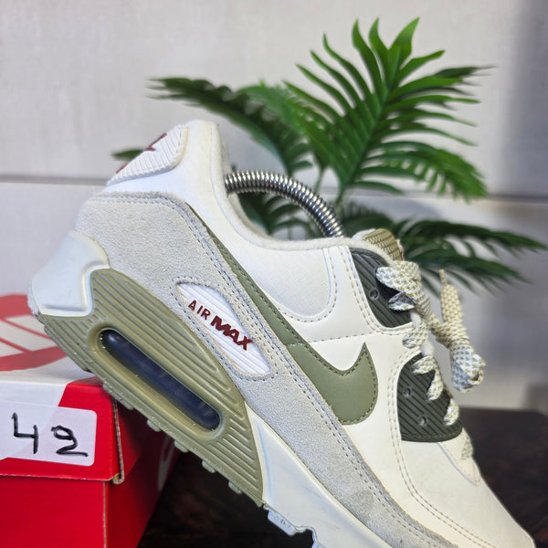 Nike Air Max 90 Phantom Neutral Olive maat 42