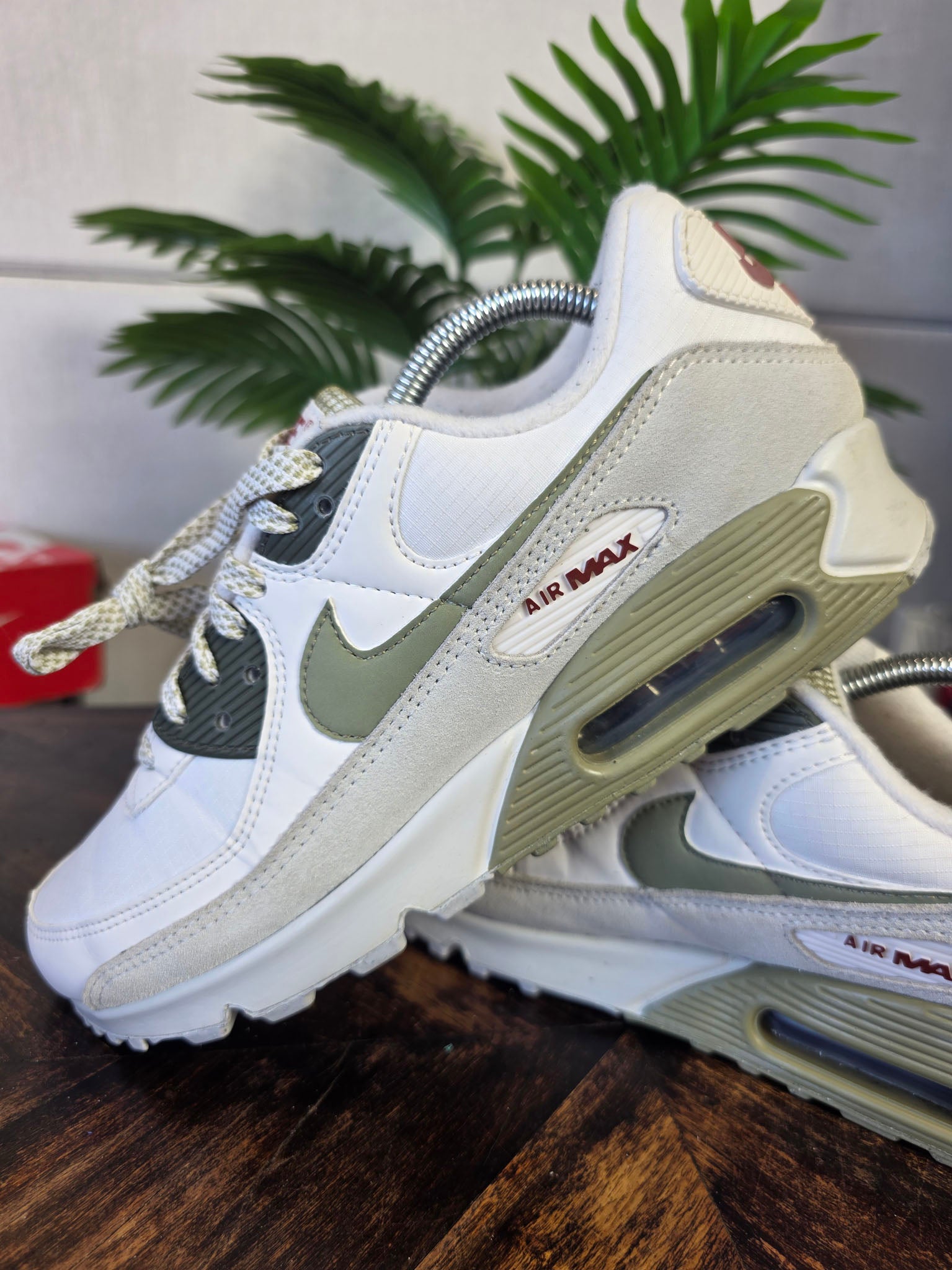 Nike Air Max 90 Phantom Neutral Olive maat 42