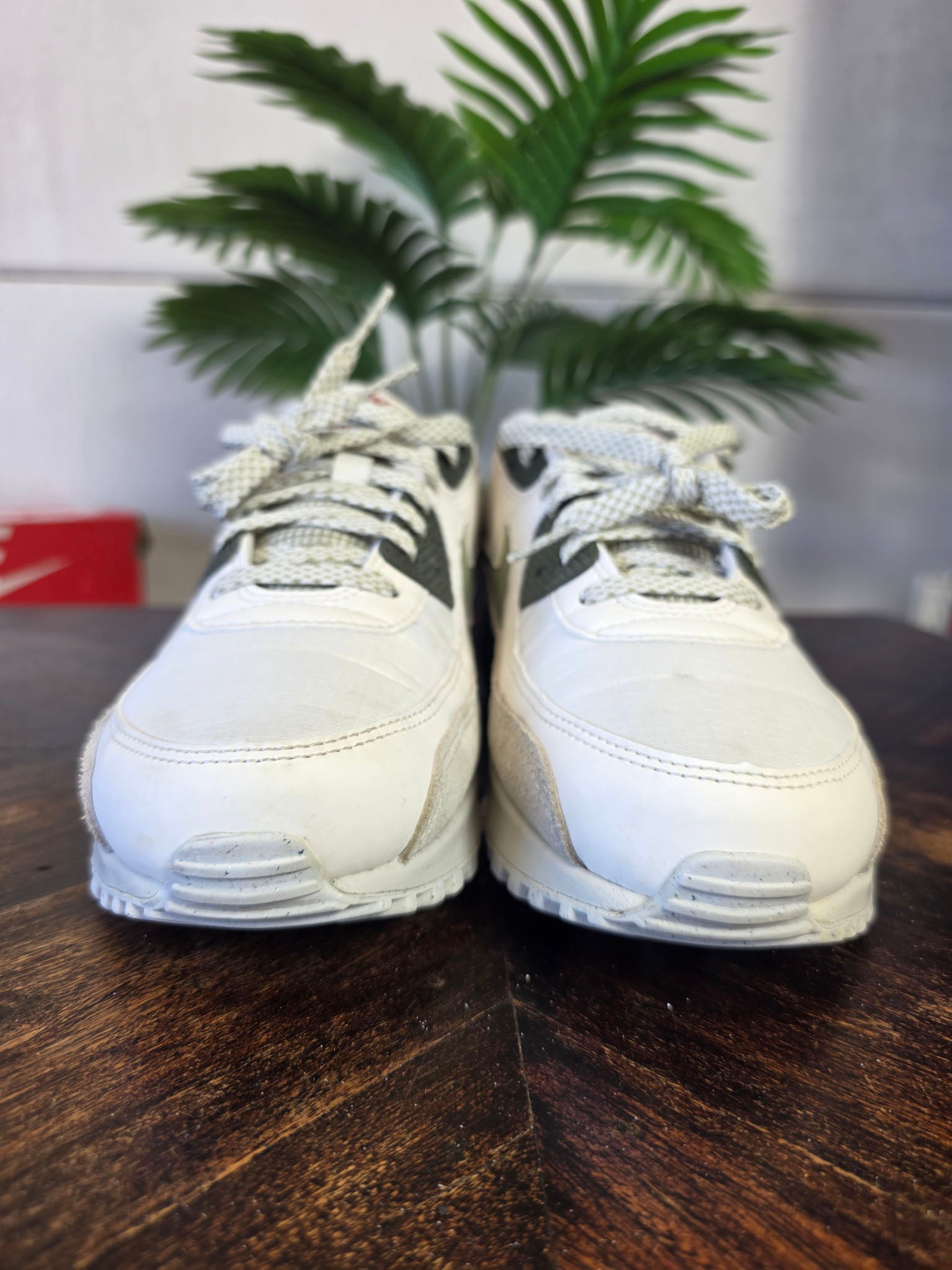 Nike Air Max 90 Phantom Neutral Olive maat 42