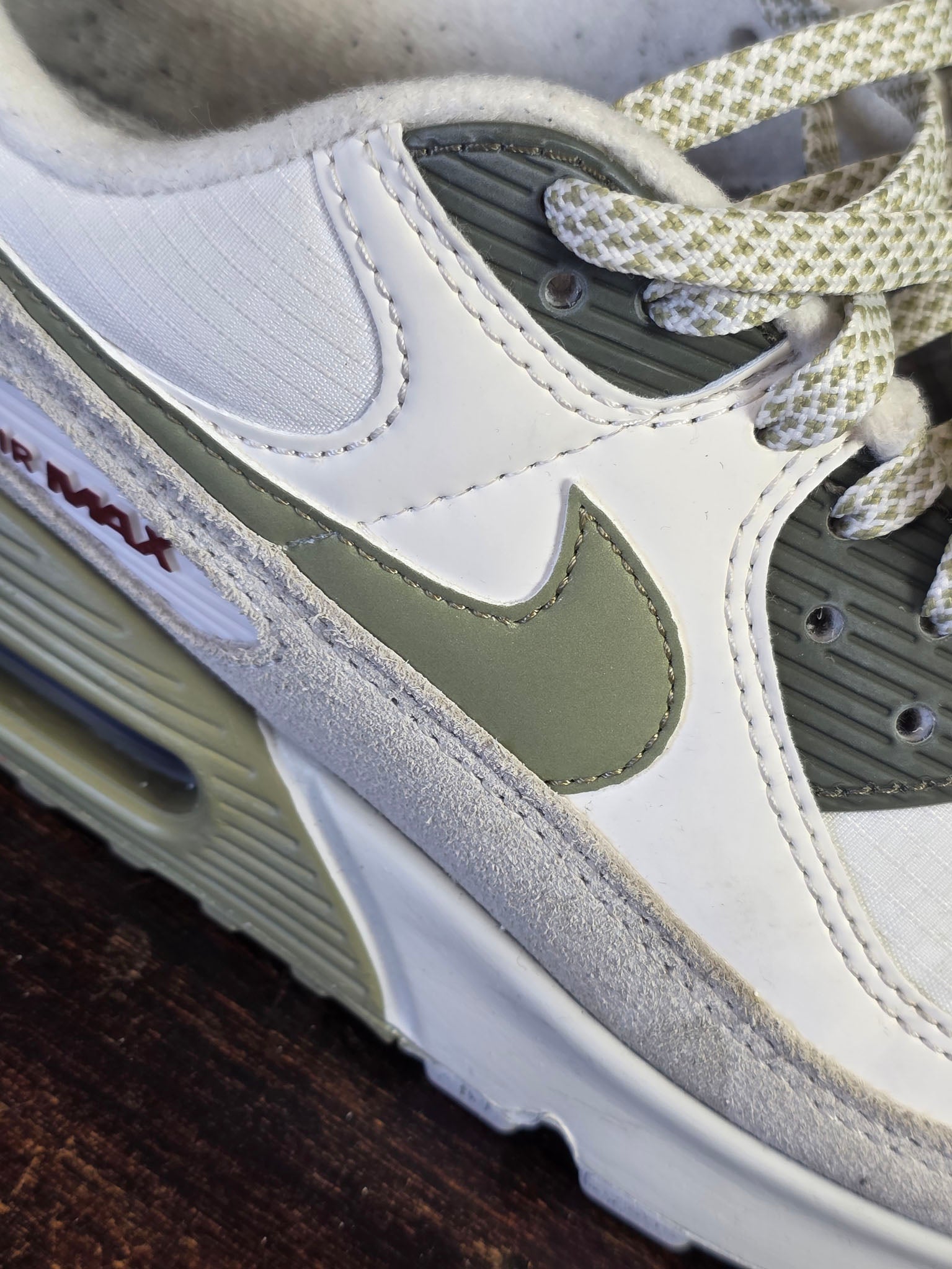 Nike Air Max 90 Phantom Neutral Olive maat 42