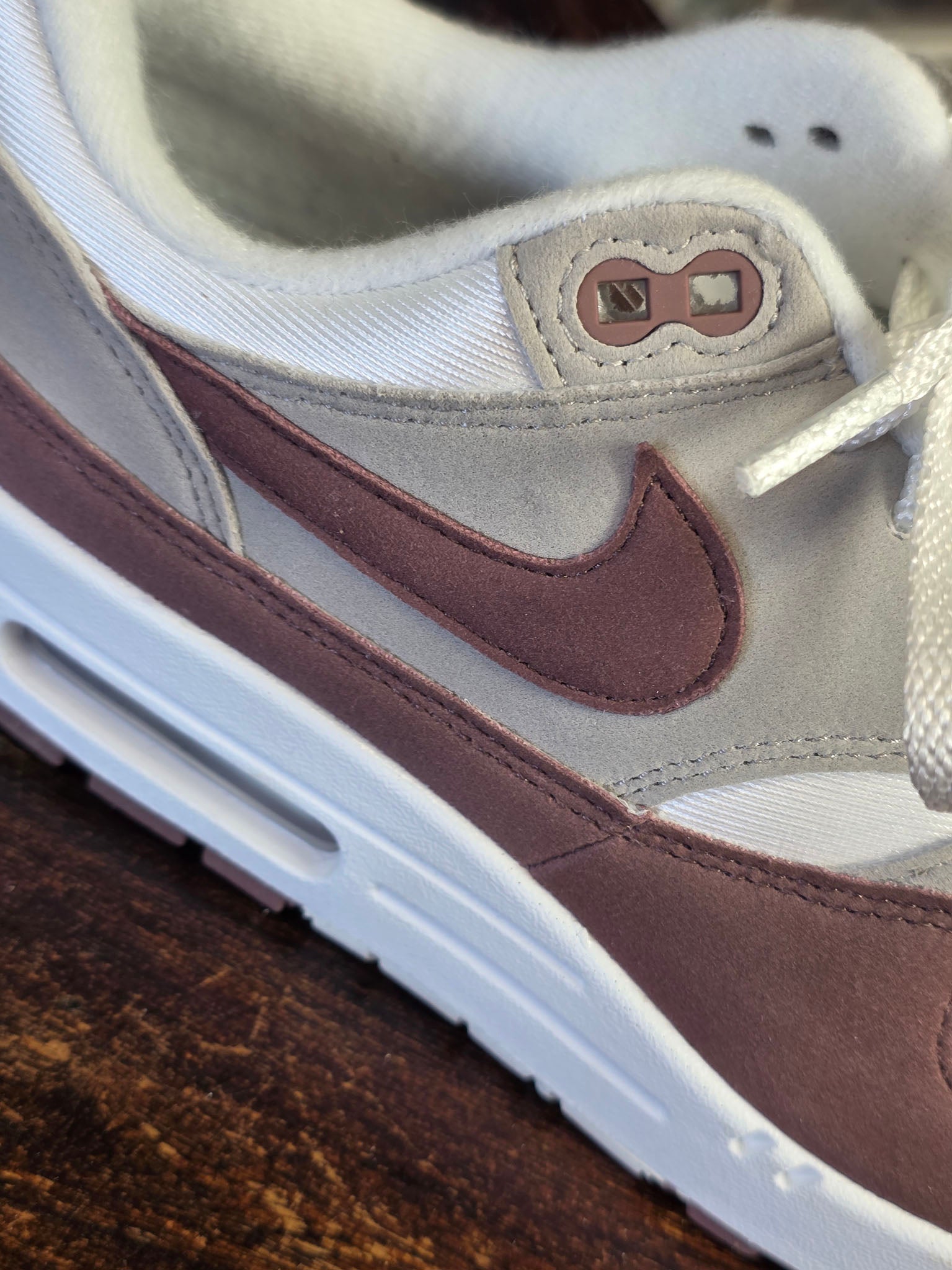 Nike Air Max 1 Smokey Mauve maat 41