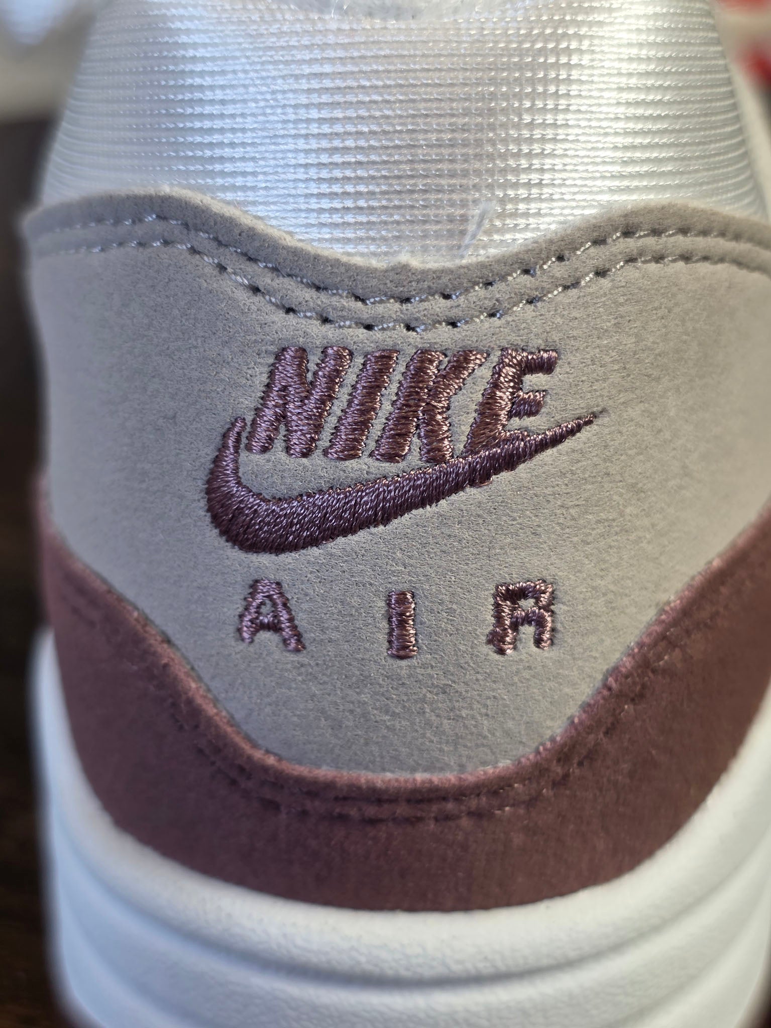 Nike Air Max 1 Smokey Mauve maat 41