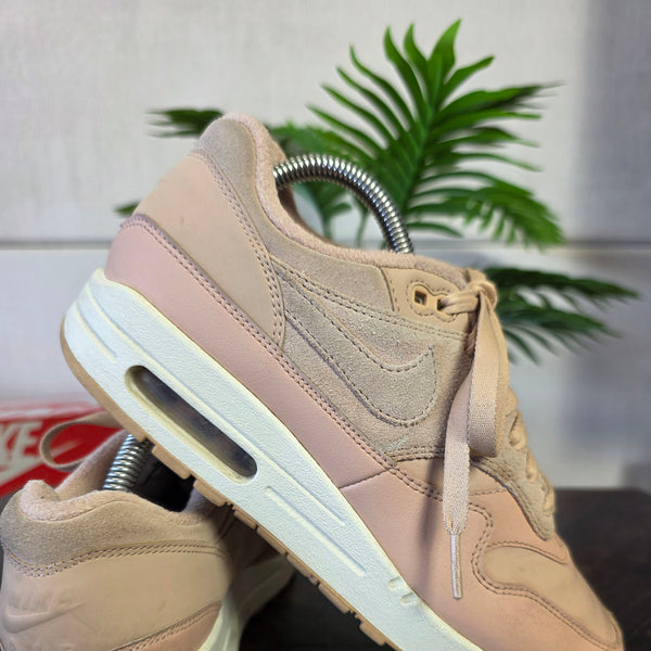 Nike Air Max 1 PRM Bio Beige maat 39