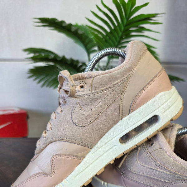 Nike Air Max 1 PRM Bio Beige maat 39