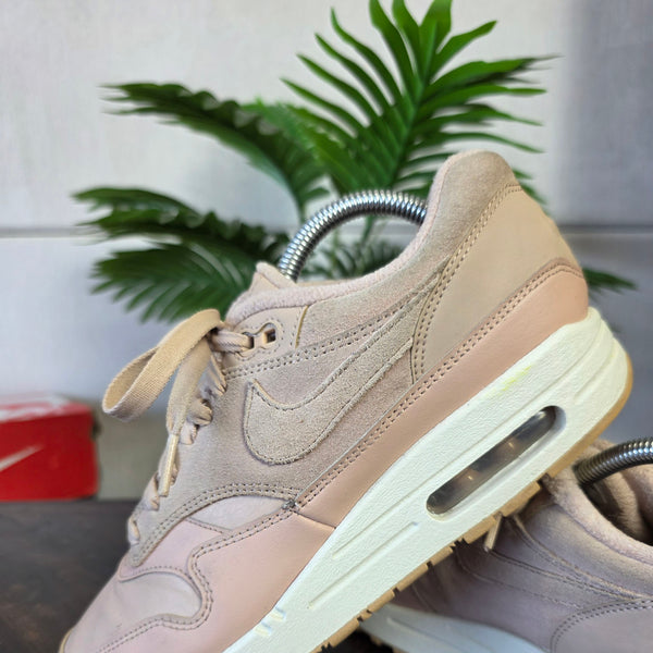 Nike Air Max 1 PRM Bio Beige maat 39