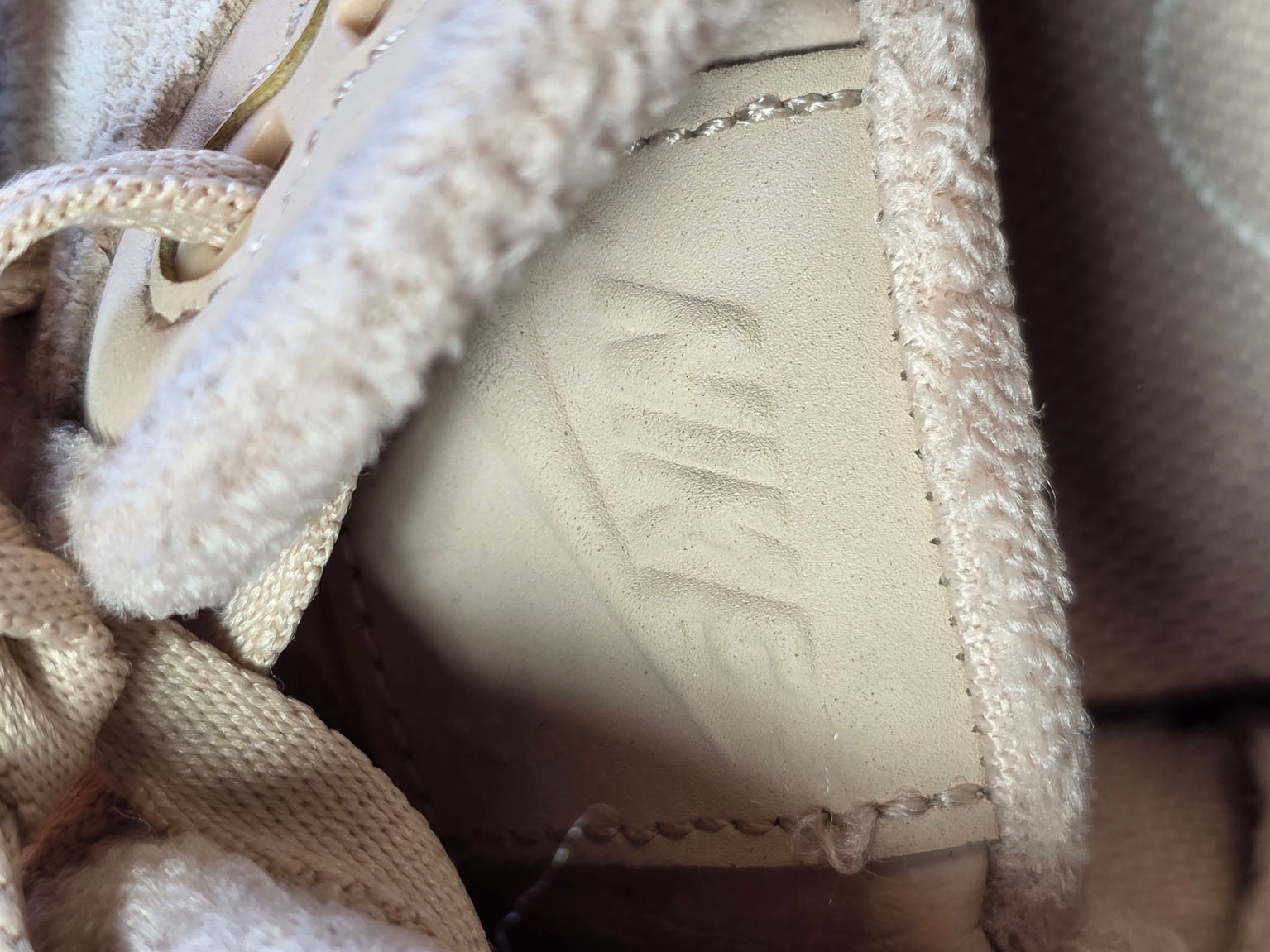 Nike Air Max 1 PRM Bio Beige maat 39