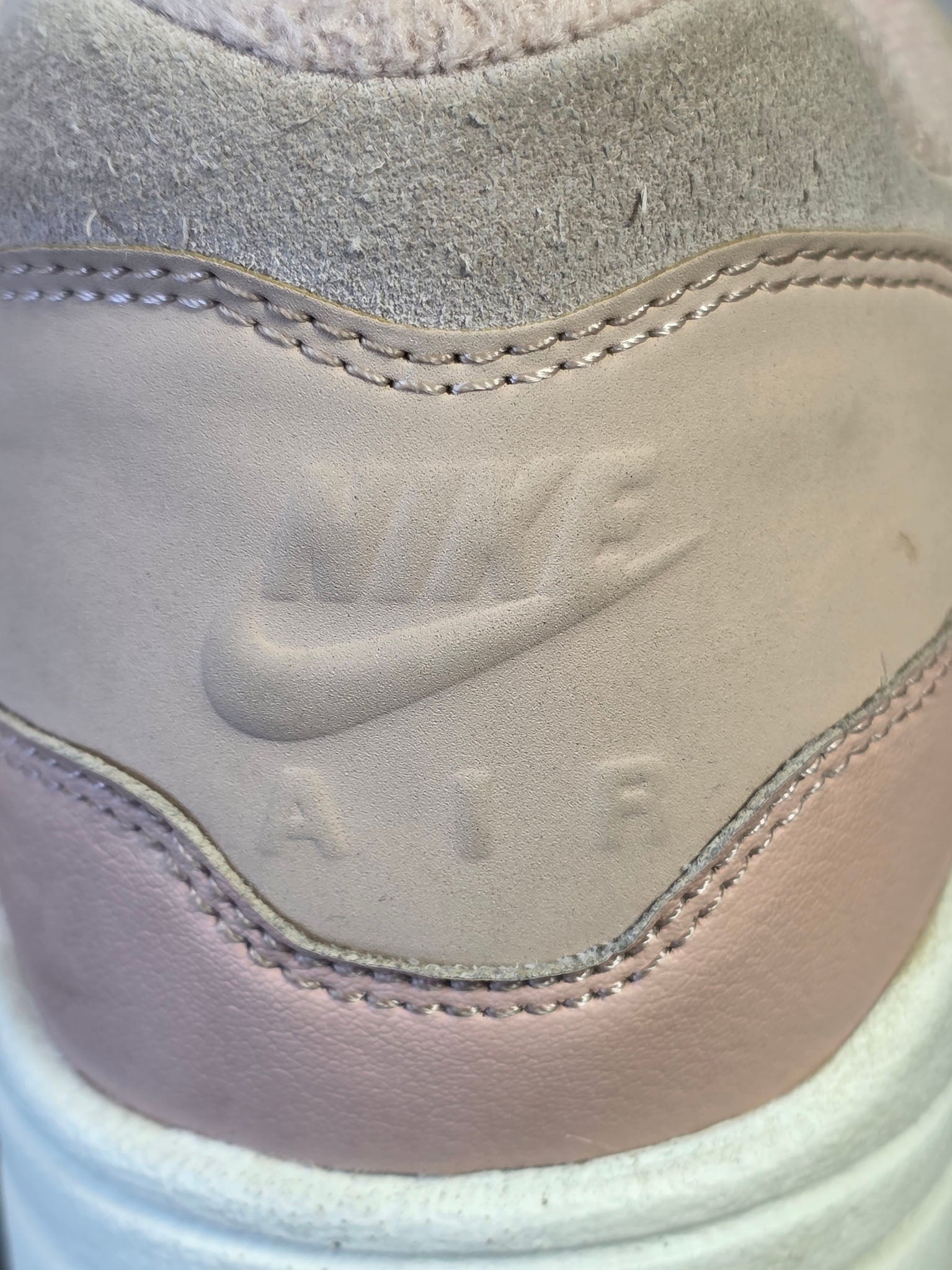 Nike Air Max 1 PRM Bio Beige maat 39