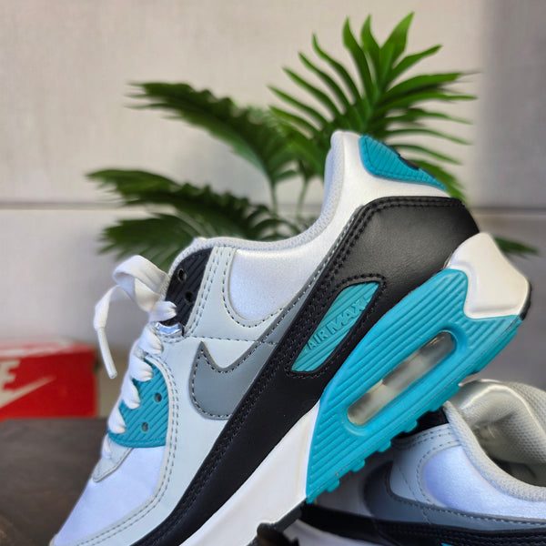 Nike Air Max 90 Teal Nebula maat 37,5