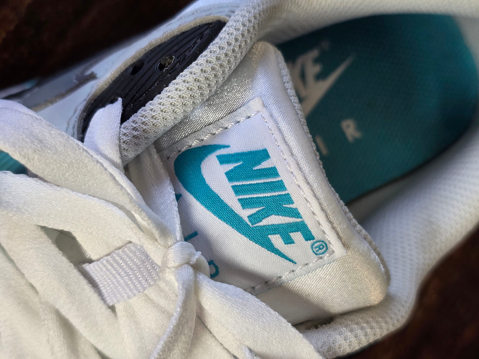 Nike Air Max 90 Teal Nebula maat 37,5