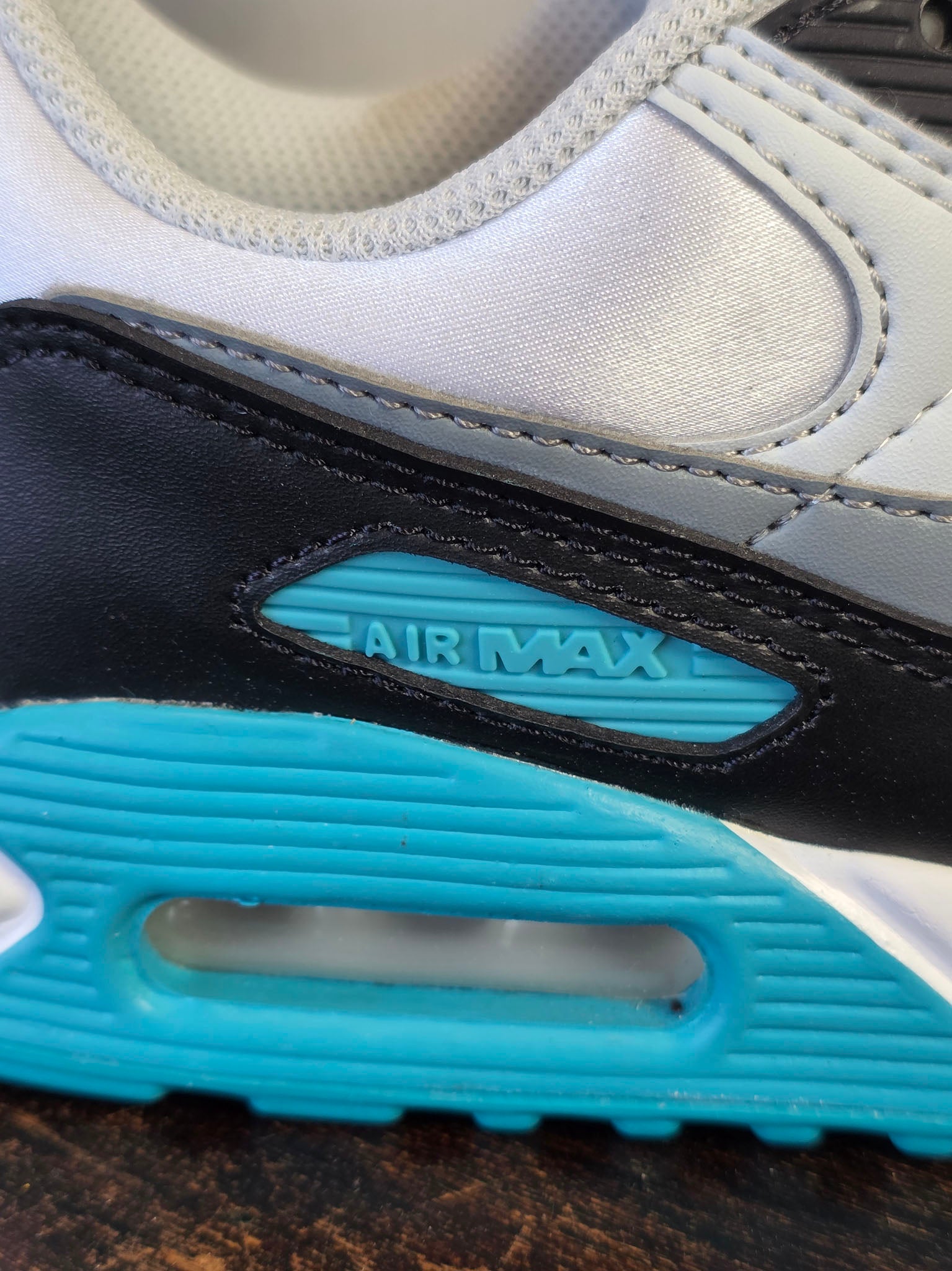 Nike Air Max 90 Teal Nebula maat 37,5