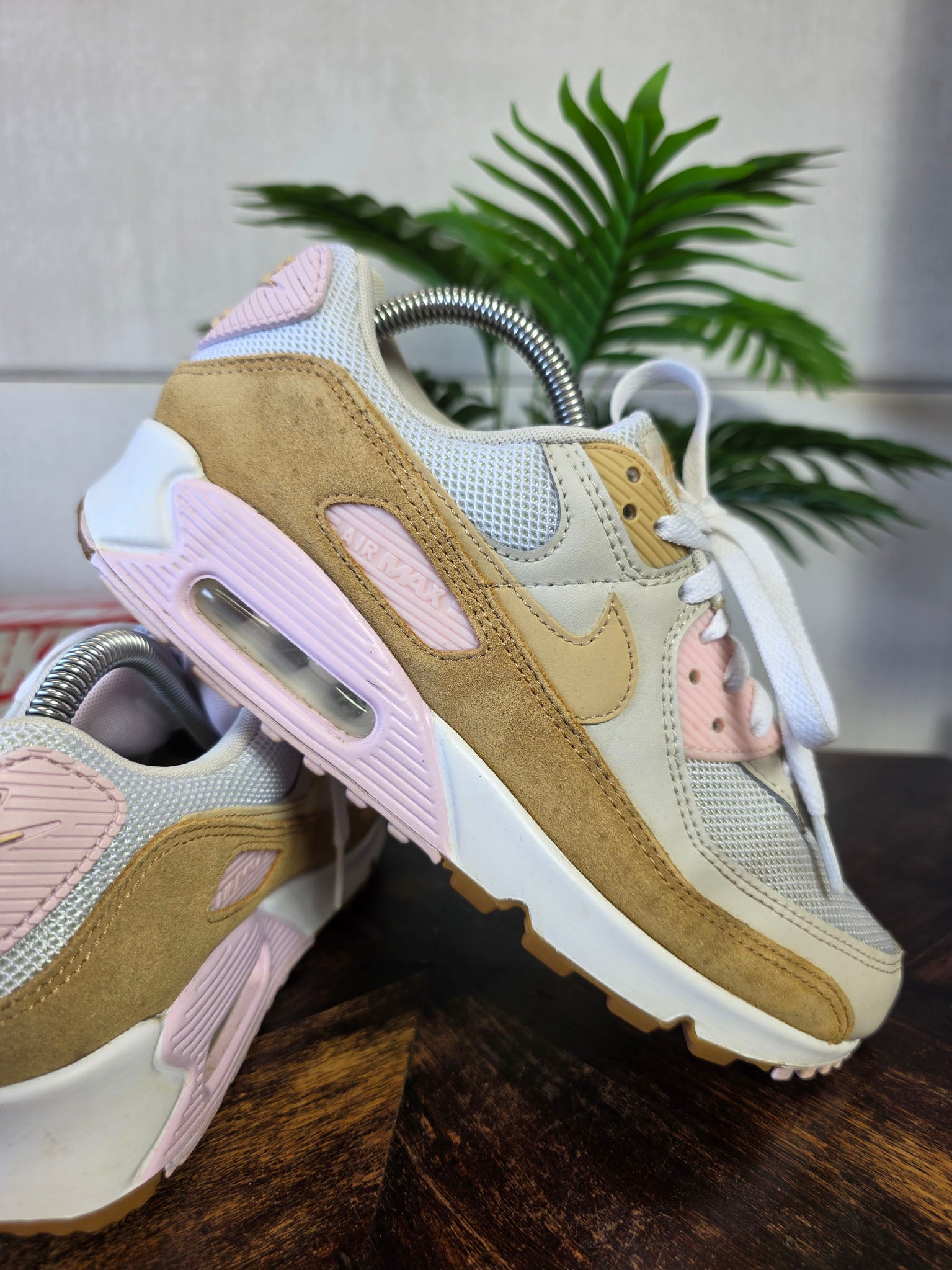 Nike Air Max 90 WMNS Sesame maat 40,5