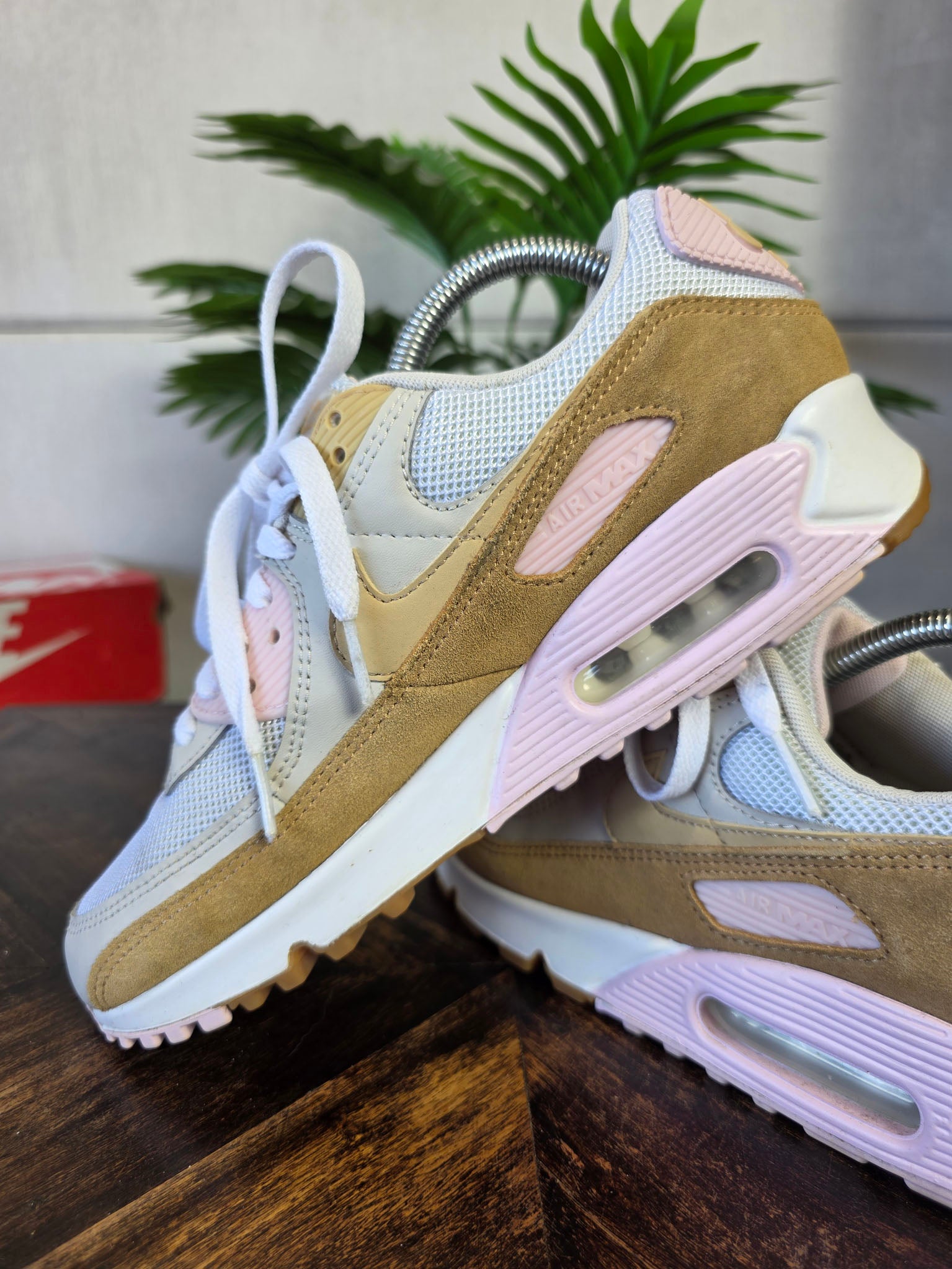 Nike Air Max 90 WMNS Sesame maat 40,5