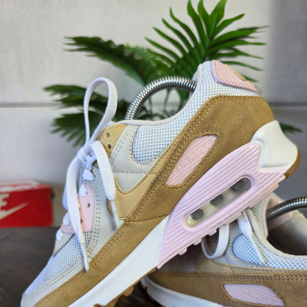 Nike Air Max 90 WMNS Sesame maat 40,5