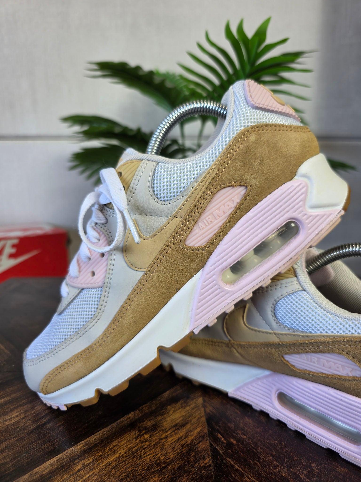 Nike Air Max 90 WMNS Sesame maat 40,5
