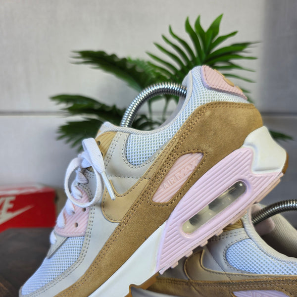 Nike Air Max 90 WMNS Sesame maat 40,5