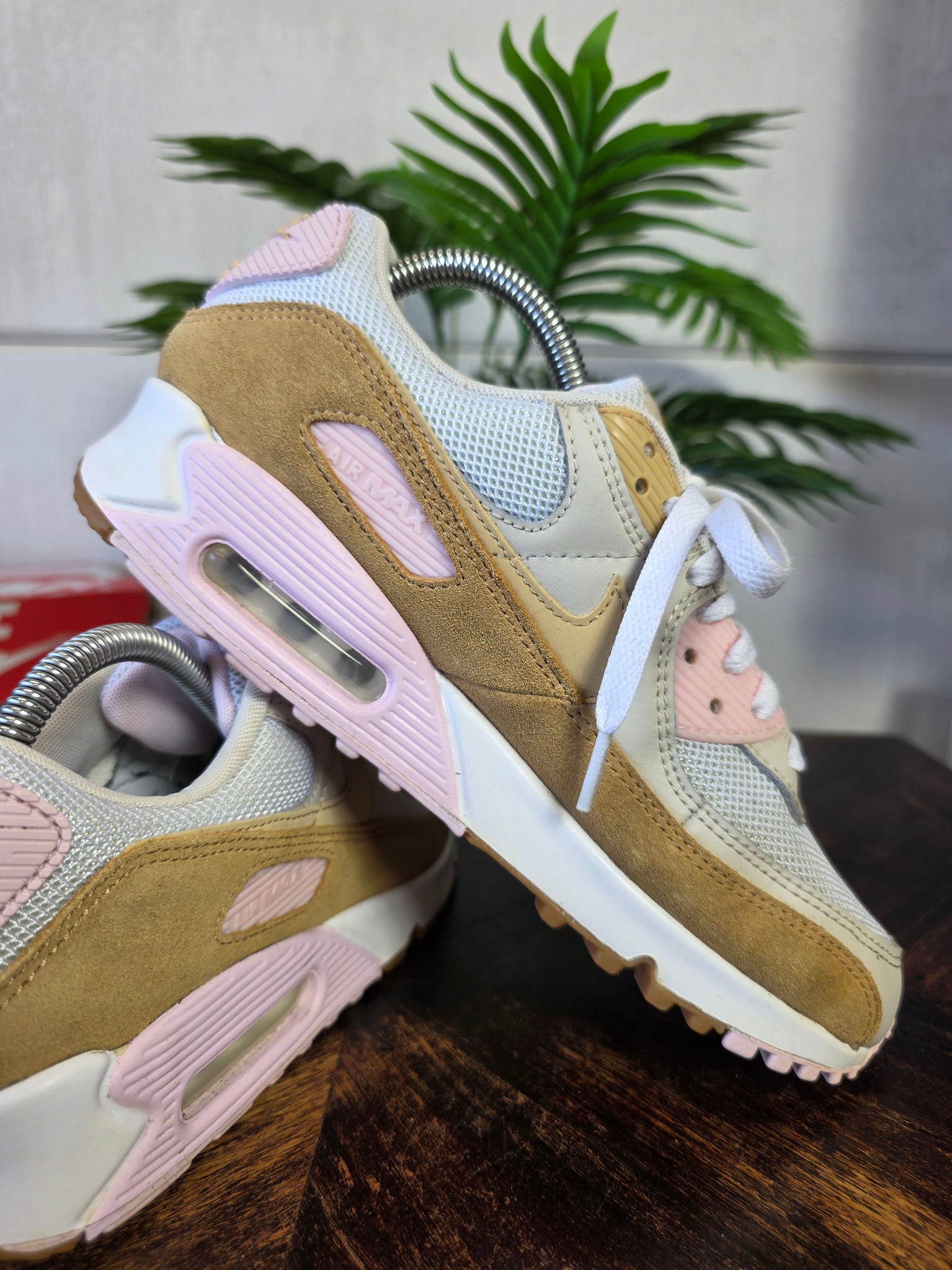 Nike Air Max 90 WMNS Sesame maat 40,5