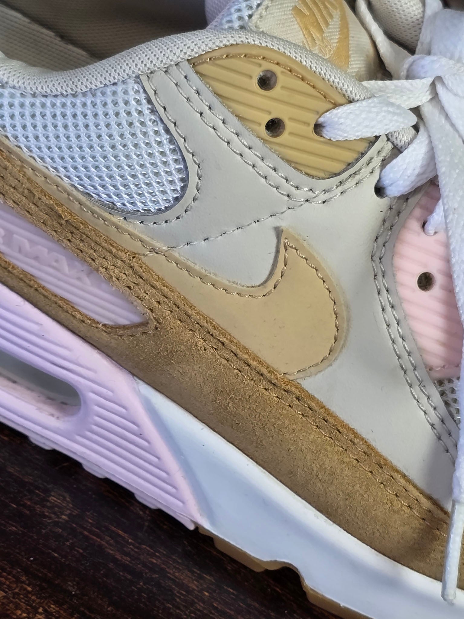 Nike Air Max 90 WMNS Sesame maat 40,5