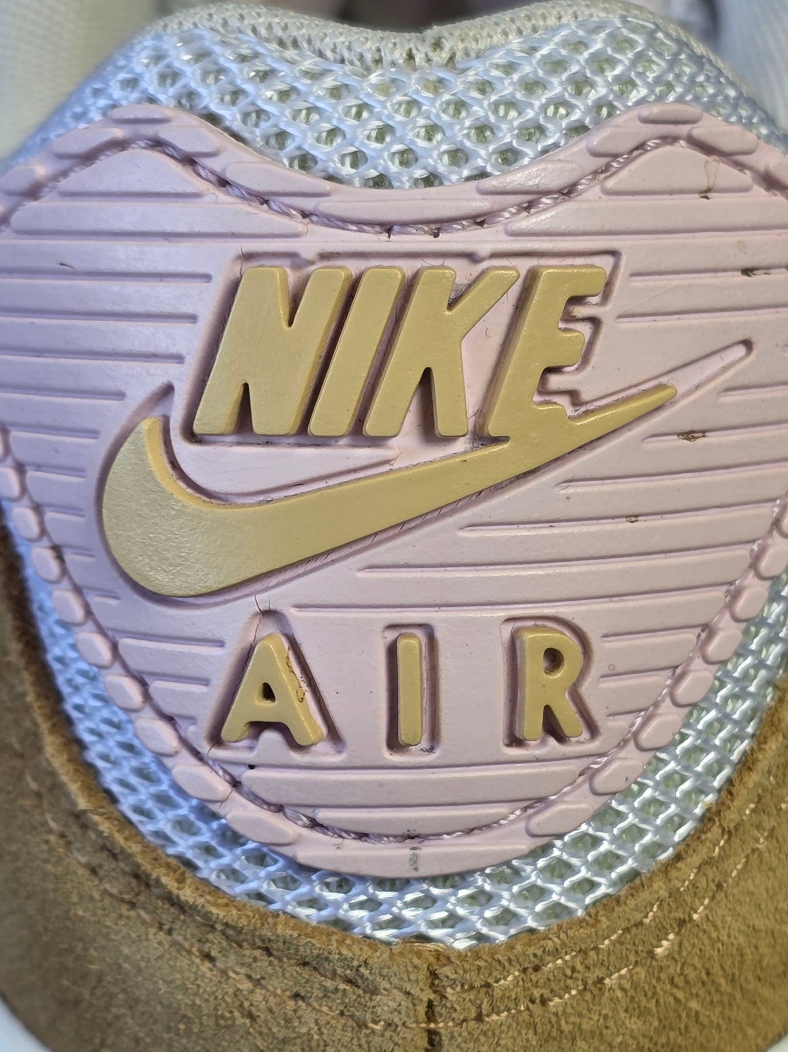 Nike Air Max 90 WMNS Sesame maat 40,5