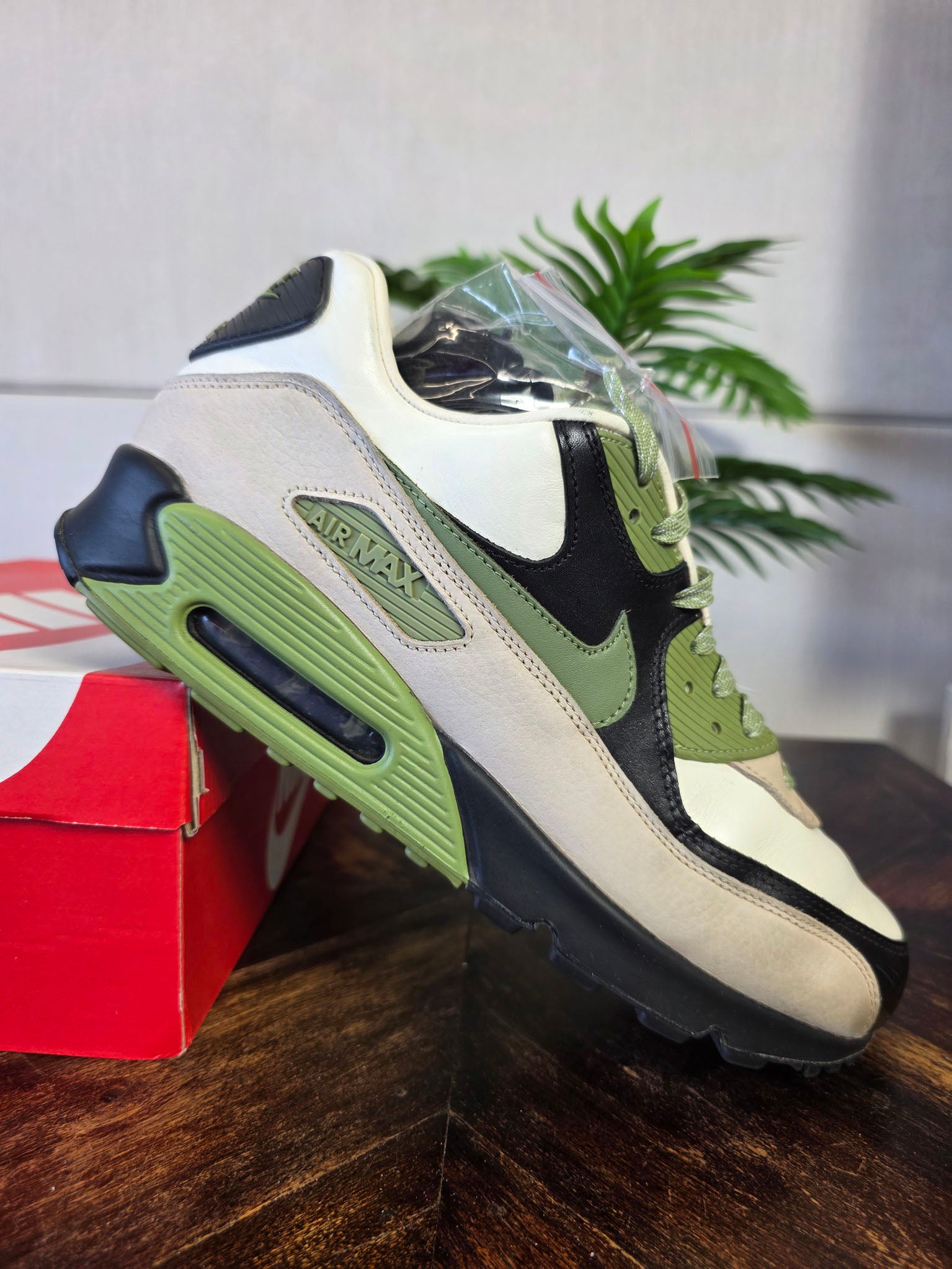 Nike Air Max 90 NRG Lahar Escape maat 45,5