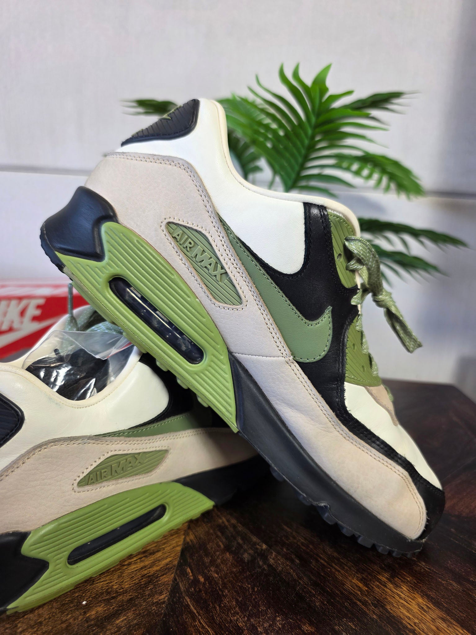 Nike Air Max 90 NRG Lahar Escape maat 45,5