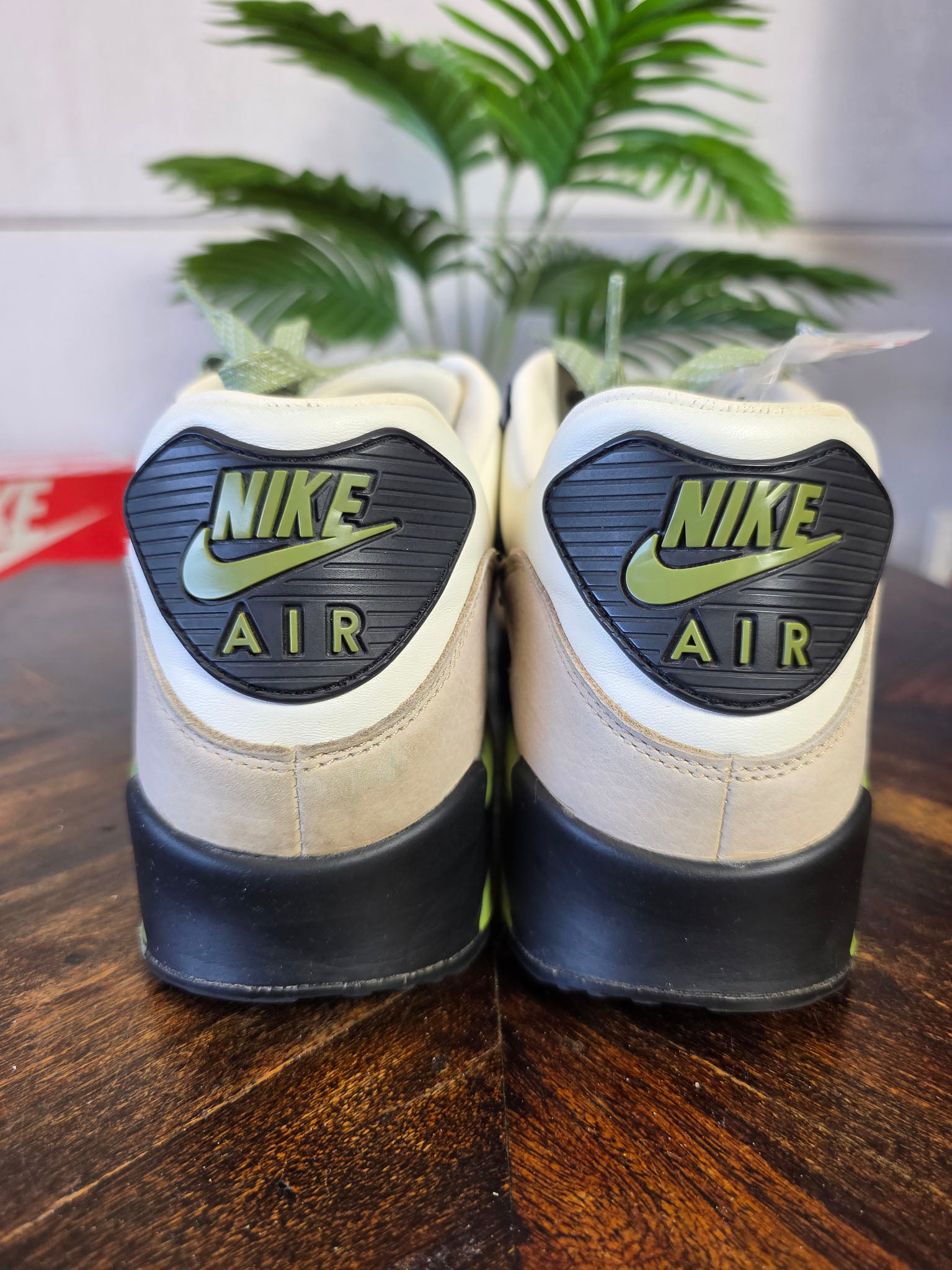 Nike Air Max 90 NRG Lahar Escape maat 45,5