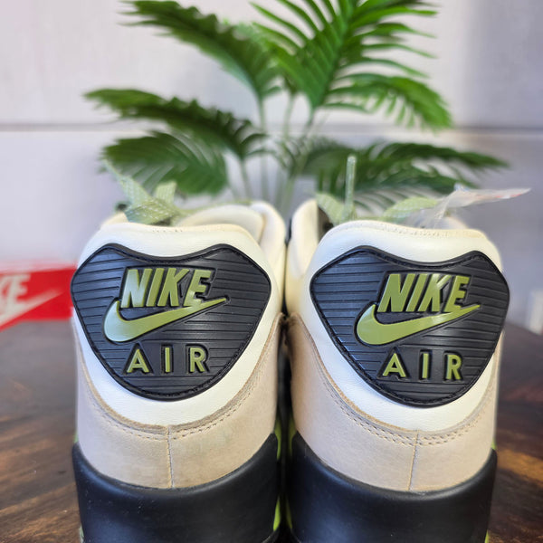 Nike Air Max 90 NRG Lahar Escape maat 45,5