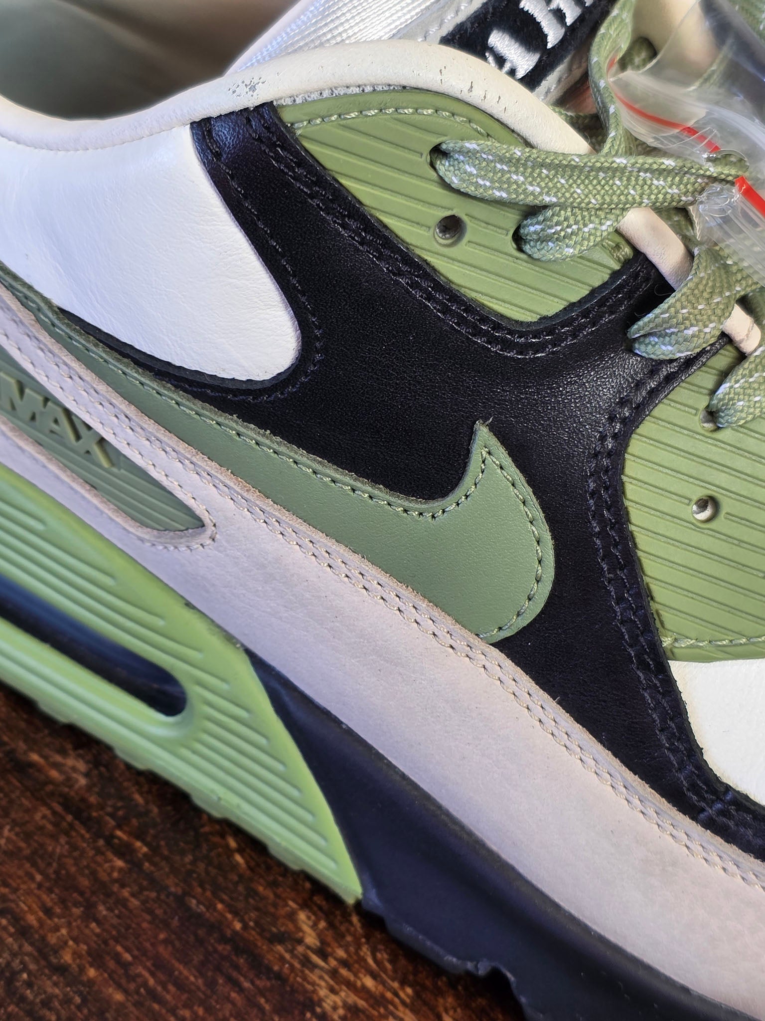 Nike Air Max 90 NRG Lahar Escape maat 45,5
