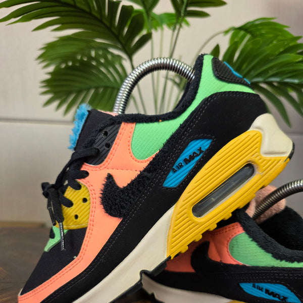 Nike Air Max 90 in Atomic Pink Solar Flare maat 38