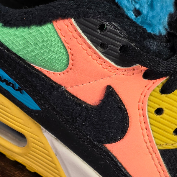 Nike Air Max 90 in Atomic Pink Solar Flare maat 38