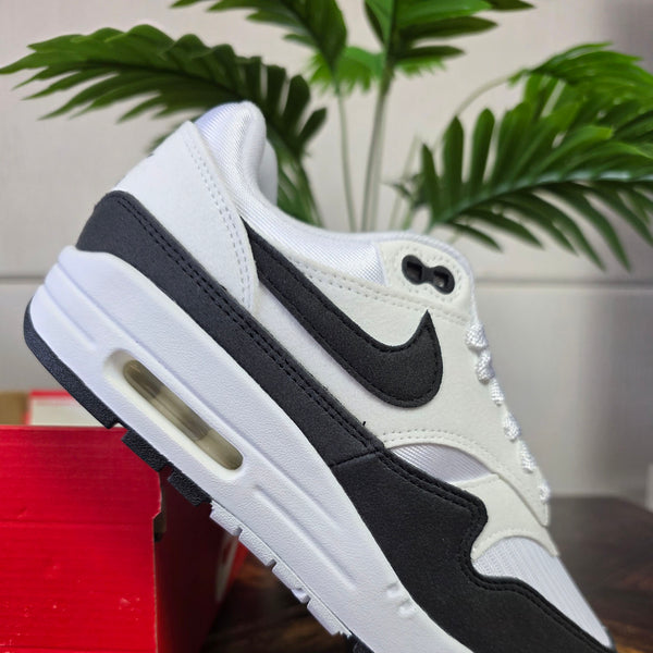 Nike Air Max 1 White Black maat 37,5