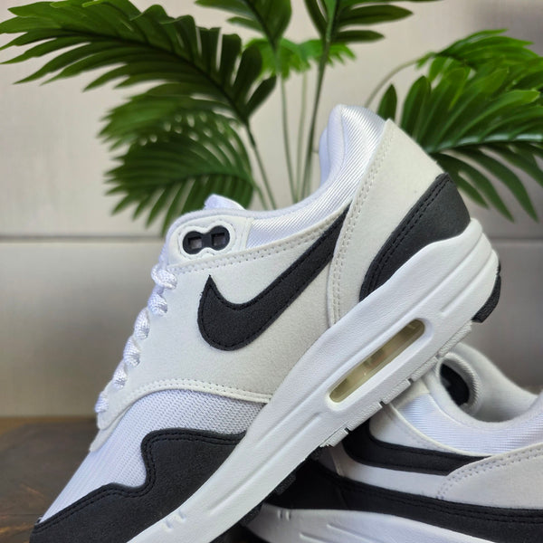 Nike Air Max 1 White Black maat 37,5