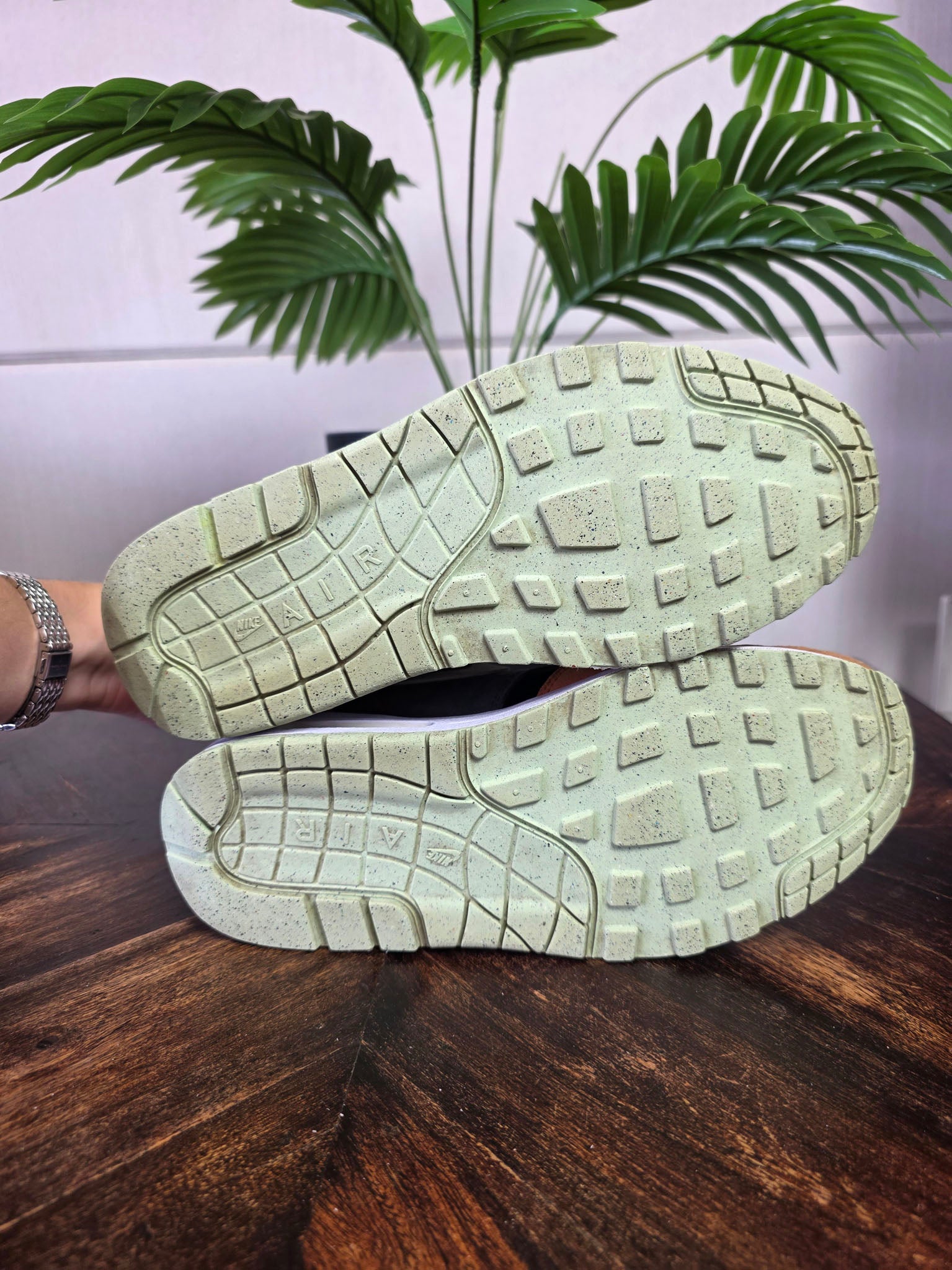 Nike Air Max 1 PRM Duck Honey Dew maat 40