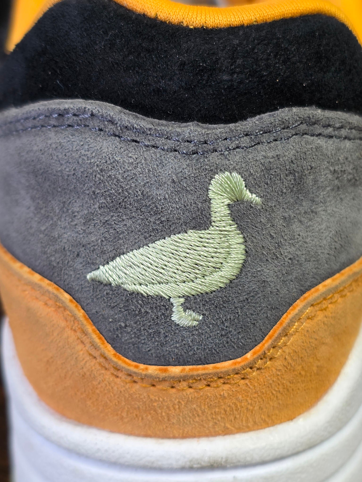 Nike Air Max 1 PRM Duck Honey Dew maat 40