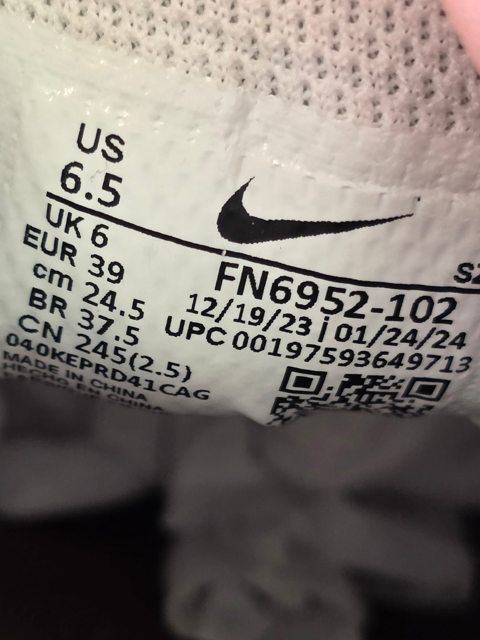 Nike Air Max 1 Burgundy Crush maat 39