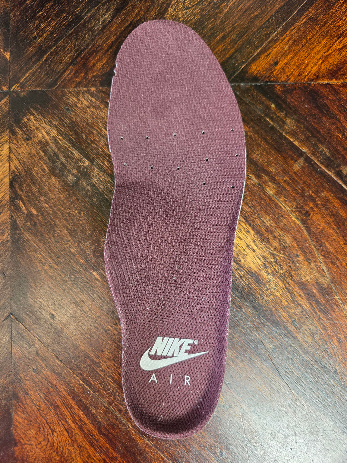 Nike Air Max 1 Burgundy Crush maat 39