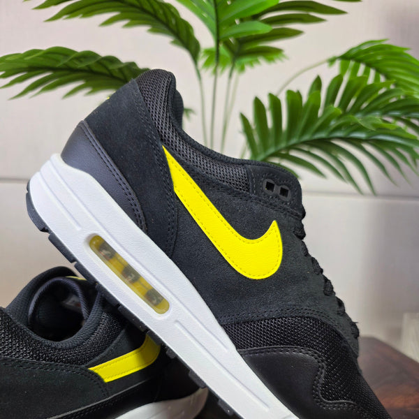 Nike Air Max 1 Black Opti Yellow maat 44