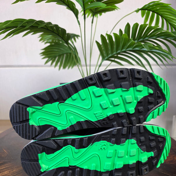 Nike Air Max 90 Gore-Tex Lucky Green maat 42