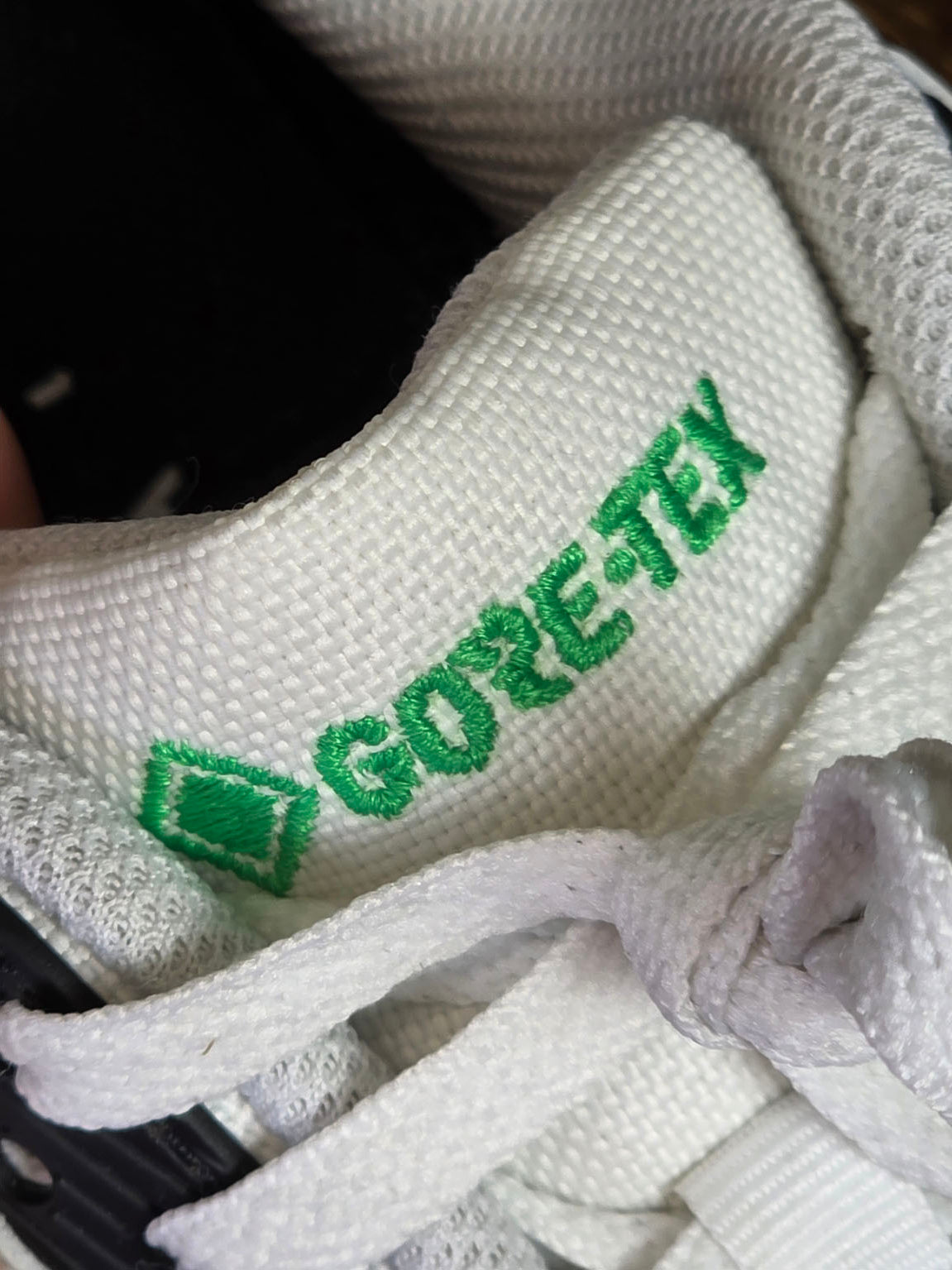 Nike Air Max 90 Gore-Tex Lucky Green maat 42