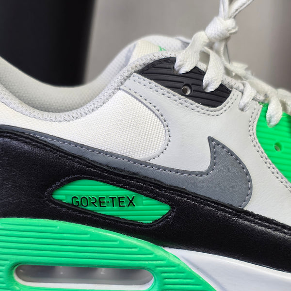 Nike Air Max 90 Gore-Tex Lucky Green maat 42