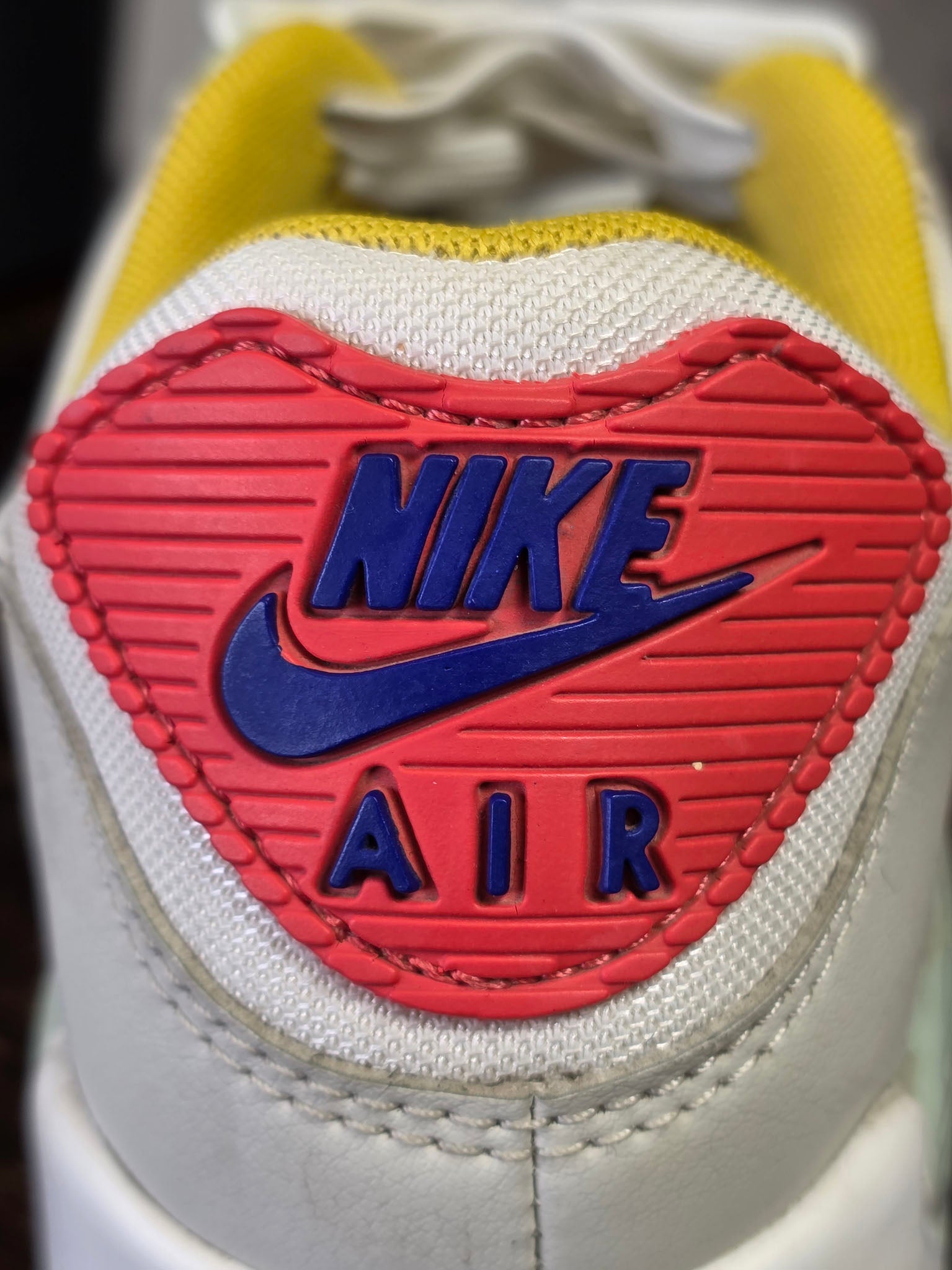 Nike Air Max 90 Pistachio Frost maat 37,5