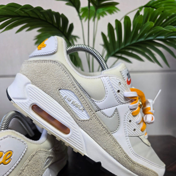 Nike Air Max 90 First Use Light Bone maat 40