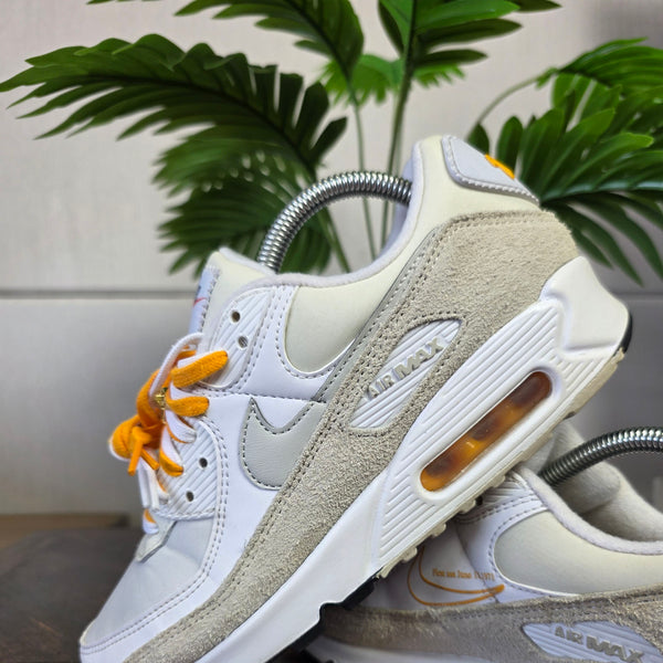 Nike Air Max 90 First Use Light Bone maat 40