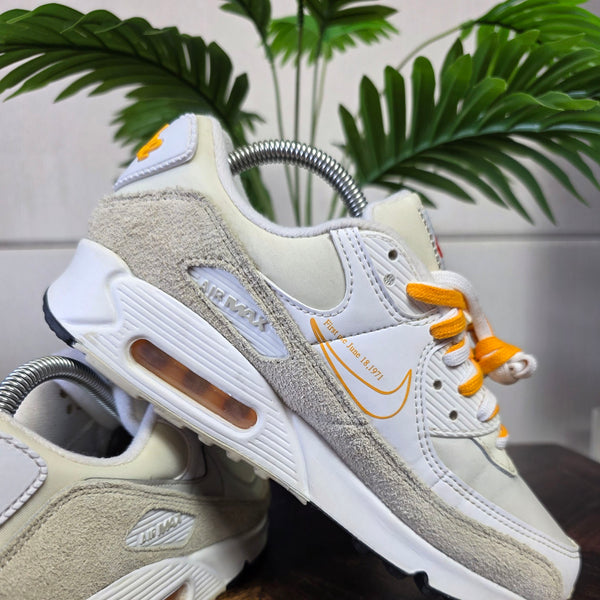 Nike Air Max 90 First Use Light Bone maat 40
