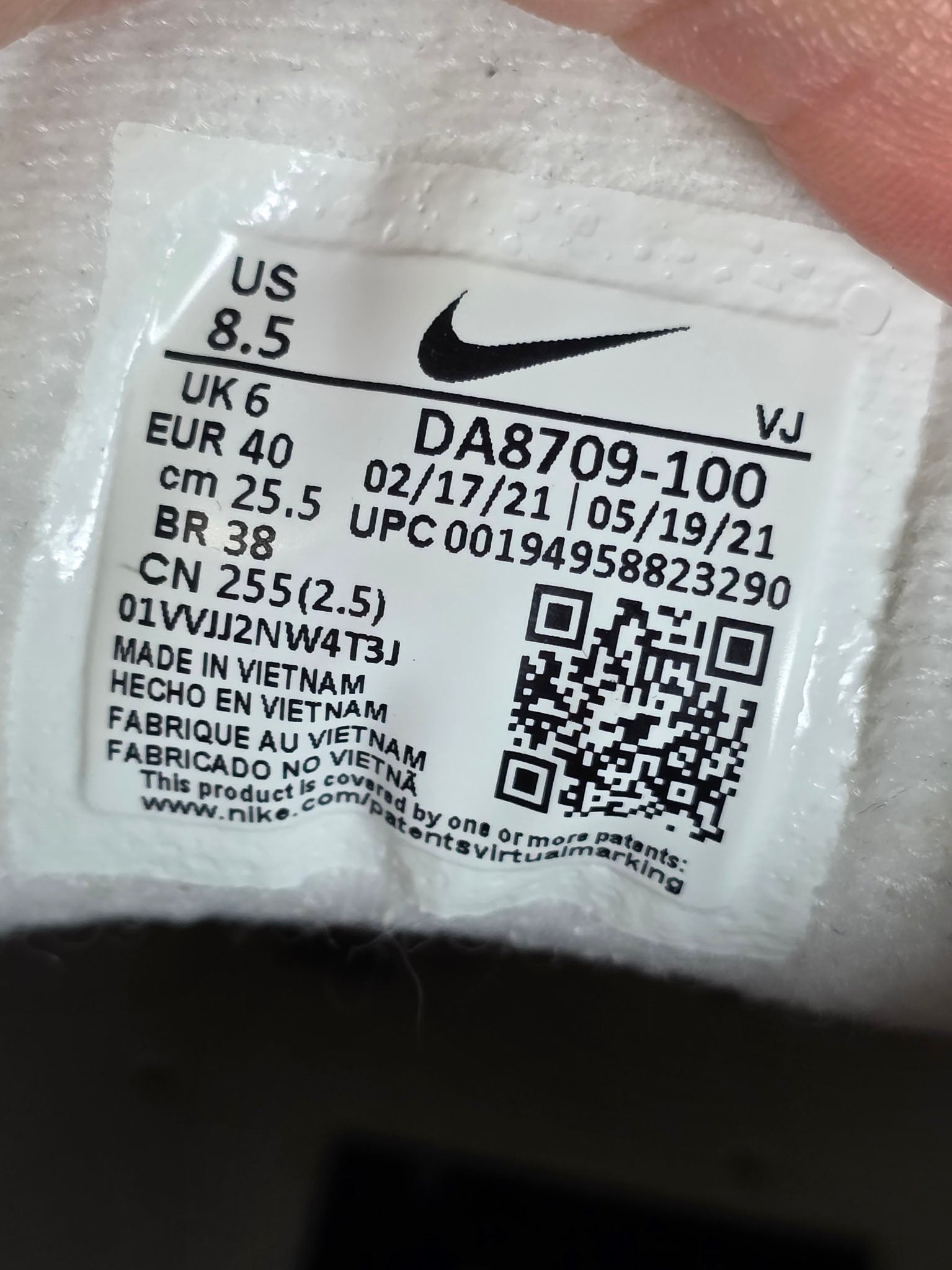 Nike Air Max 90 First Use Light Bone maat 40