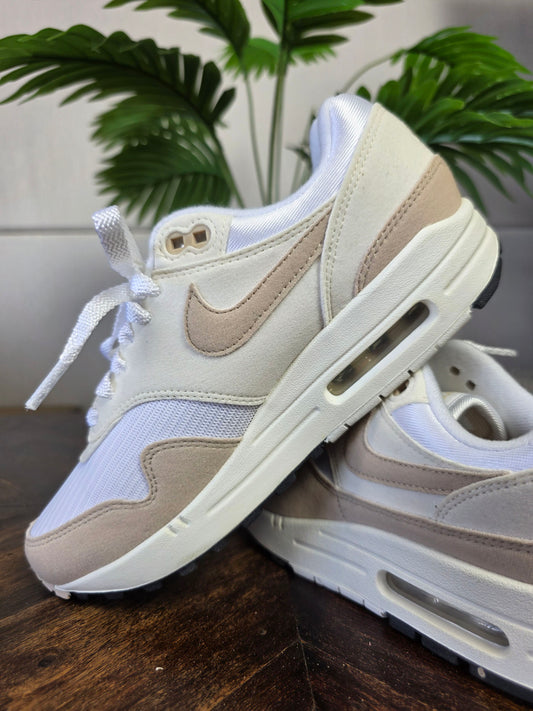 Nike Air Max 1 Pale Ivory maat 38,5