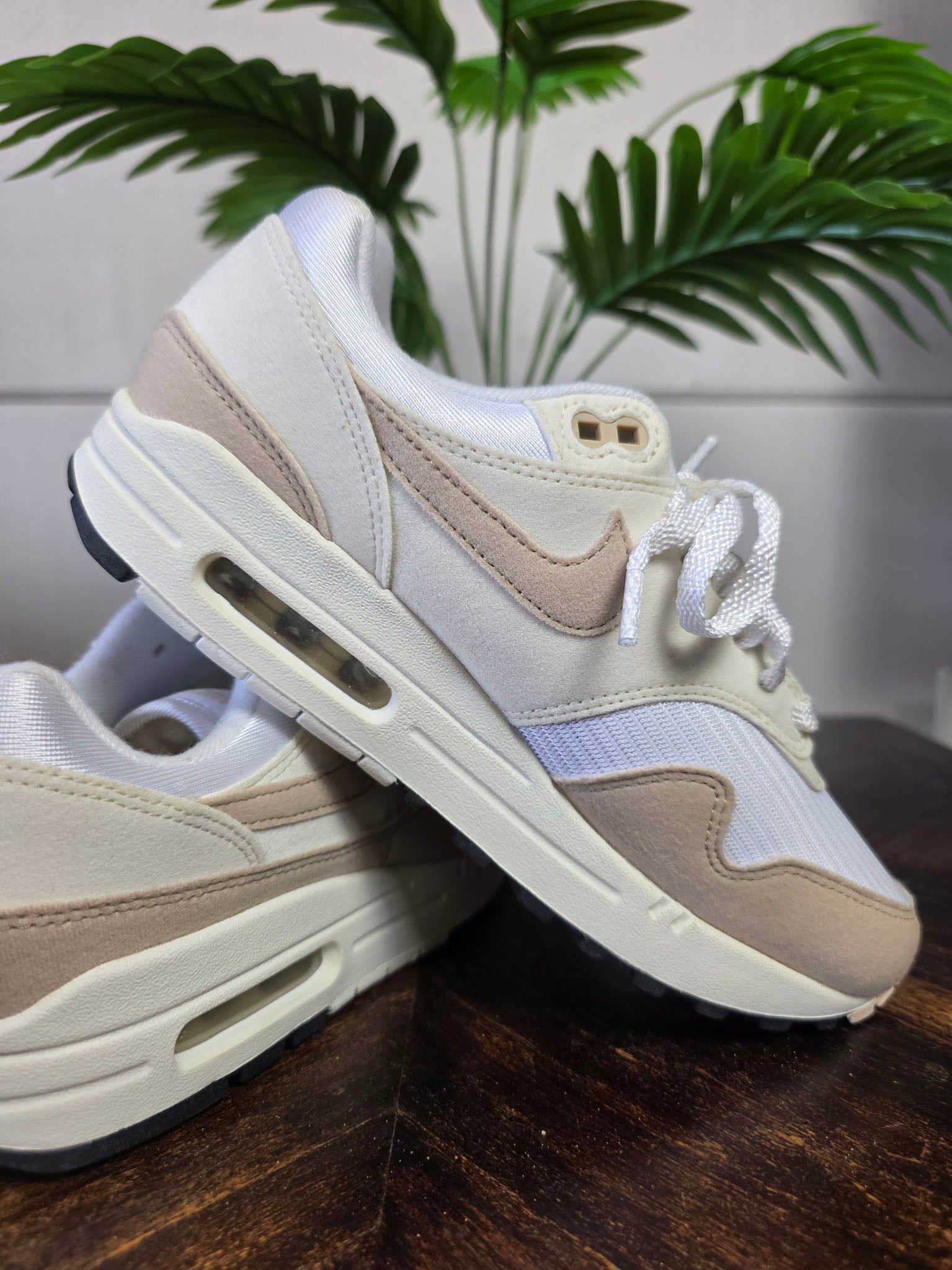 Nike Air Max 1 Pale Ivory maat 38,5