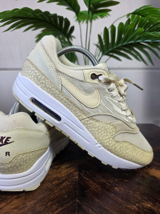 Nike Air Max 1 '87 Wmns "Coconut Milk" maat 41