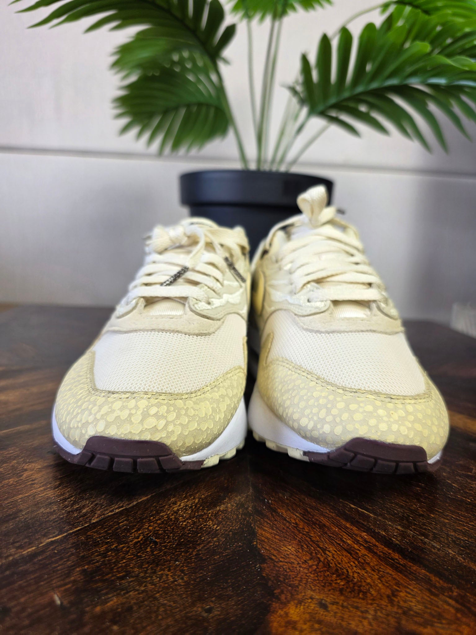 Nike Air Max 1 '87 Wmns "Coconut Milk" maat 41